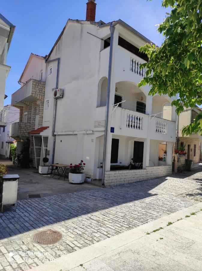 Roko Apartments Biograd Na Moru Bagian luar foto